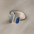 Verstellbarer Ring mit blauem Naturstein in Silber