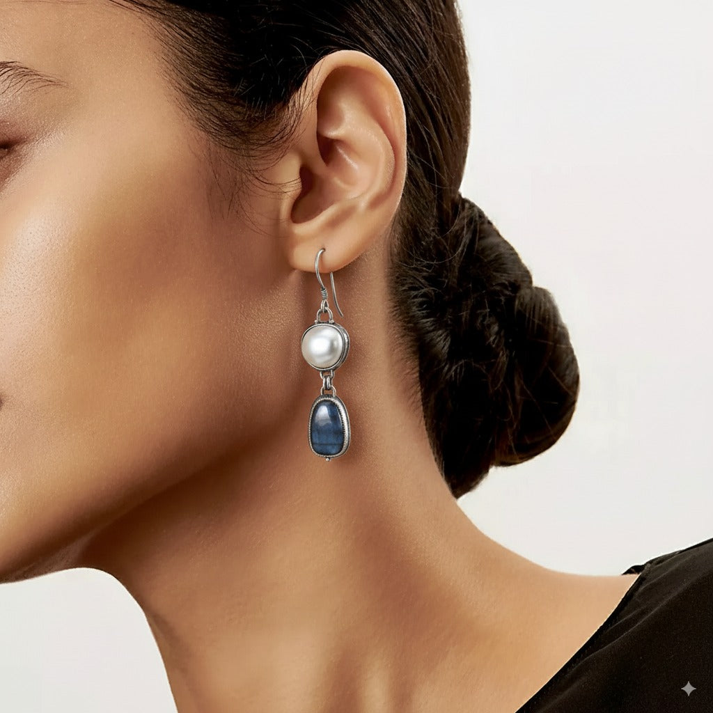 Vintage-Ohrringe mit Natursteinen in Silber