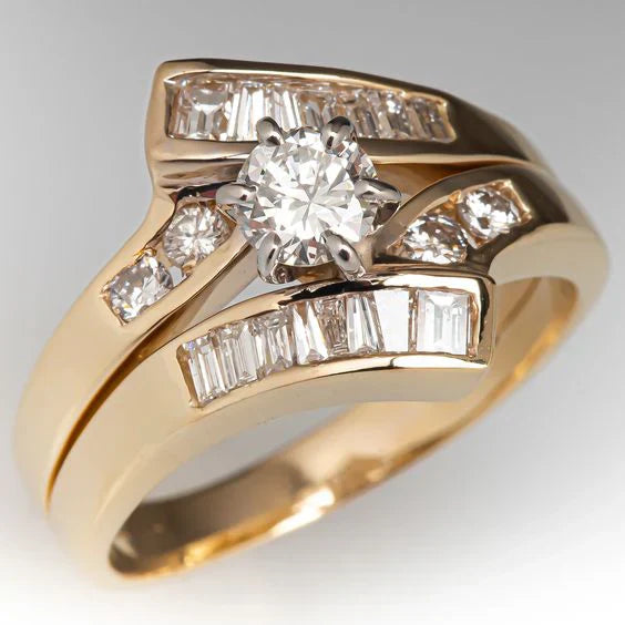 Goldener Vintage-Ring mit Diamant